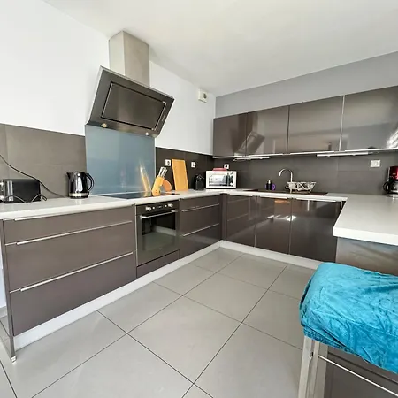 Big Flat - Direct Cern * Saint-Genis-Pouilly